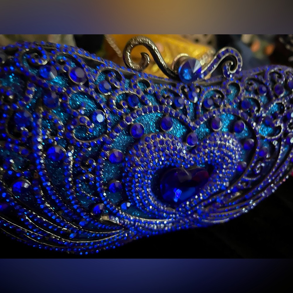 Vintage clutch/ purse queen of hearts 💙